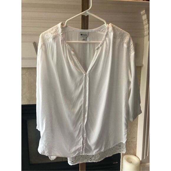 Stylus Women’s White Lace Shoulder and Back Bottom Trim Blouse Size PL - Picture 1 of 6